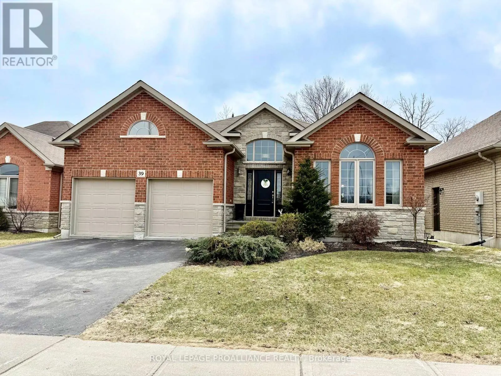 39 MCDOUGALL DRIVE, Belleville, Ontario