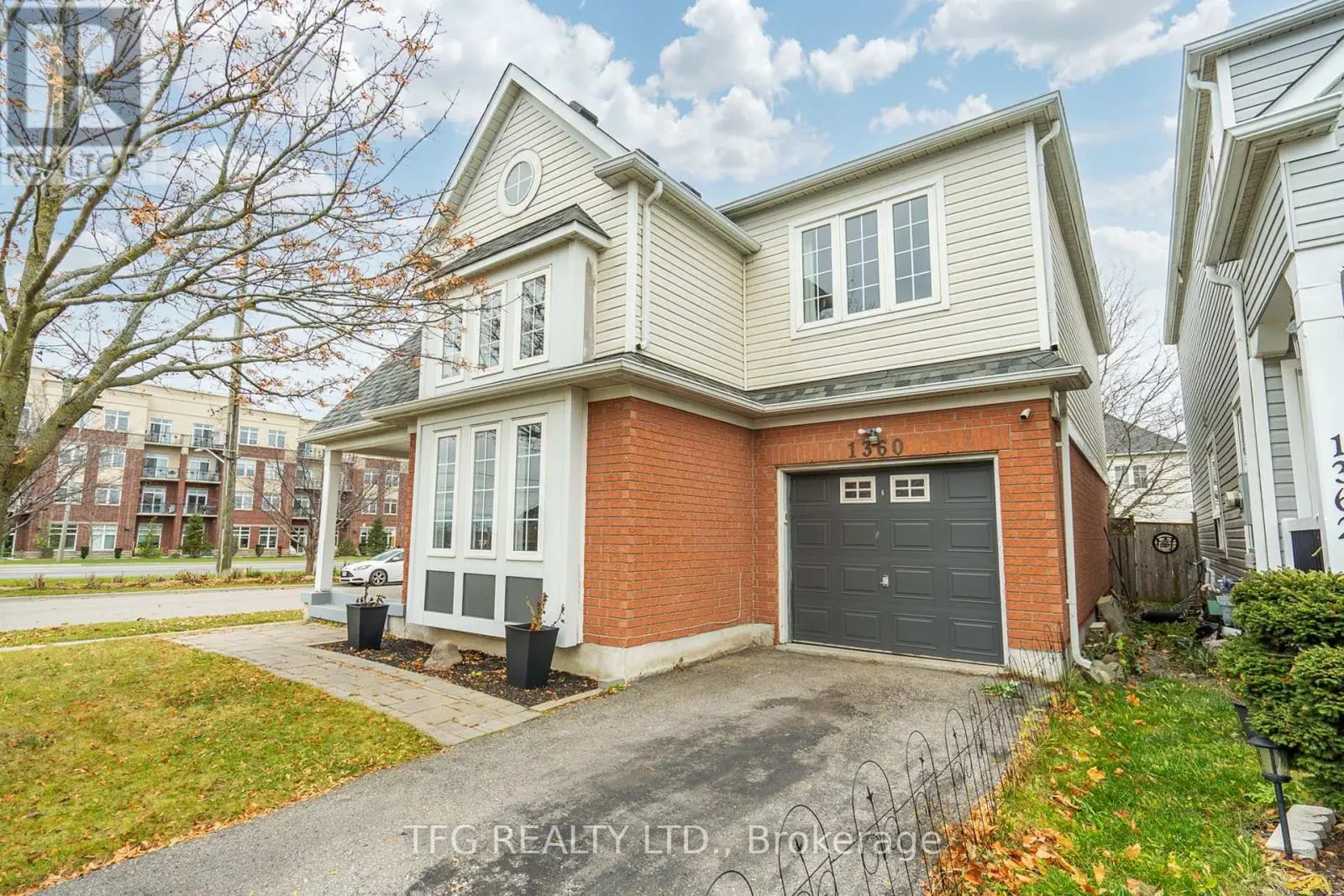 1360 Dumont Street, Oshawa, Ontario  L1K 2V3 - Photo 2 - E12072778