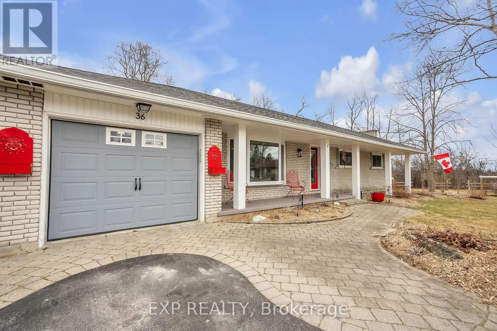 36 Rockhill Court, Quinte West, Ontario  K8R 1G3 - Photo 3 - X12072762