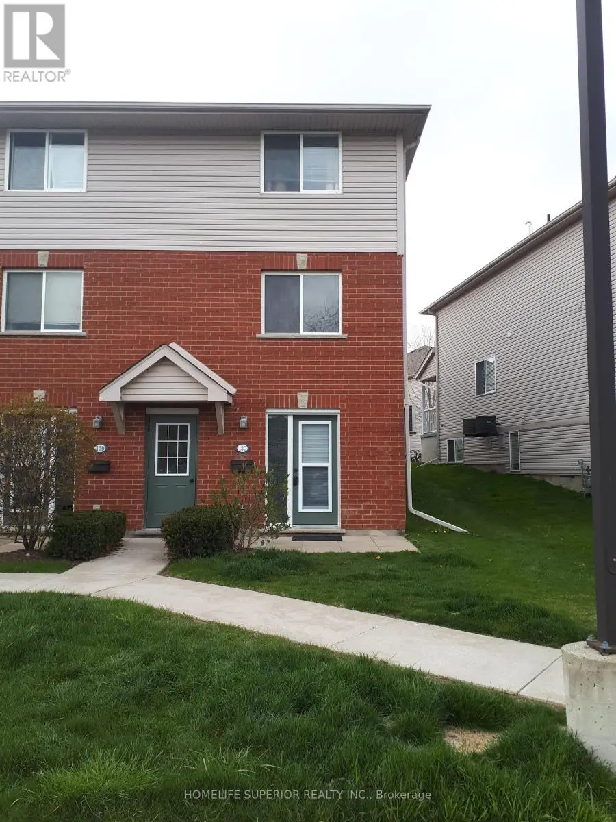 12c - 139 Brighton Street, Waterloo, Ontario  N2J 4Z5 - Photo 1 - X12066023