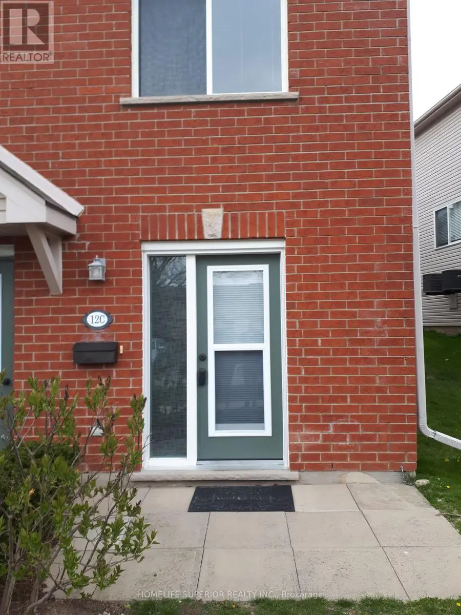12c - 139 Brighton Street, Waterloo, Ontario  N2J 4Z5 - Photo 2 - X12066023