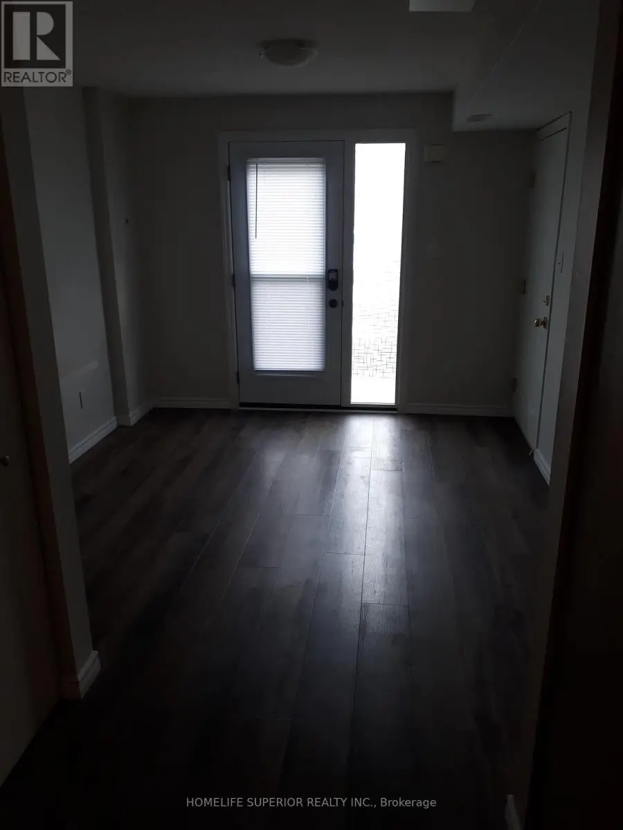12c - 139 Brighton Street, Waterloo, Ontario  N2J 4Z5 - Photo 3 - X12066023