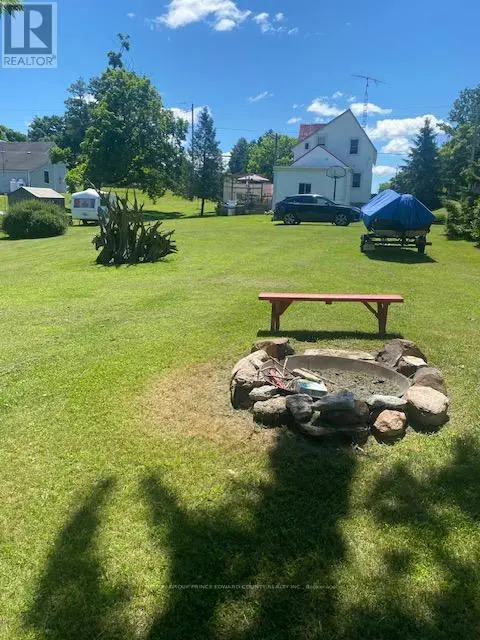 1724b County Road 10 Road, Prince Edward County, Ontario  K0K 1P0 - Photo 3 - X12073790