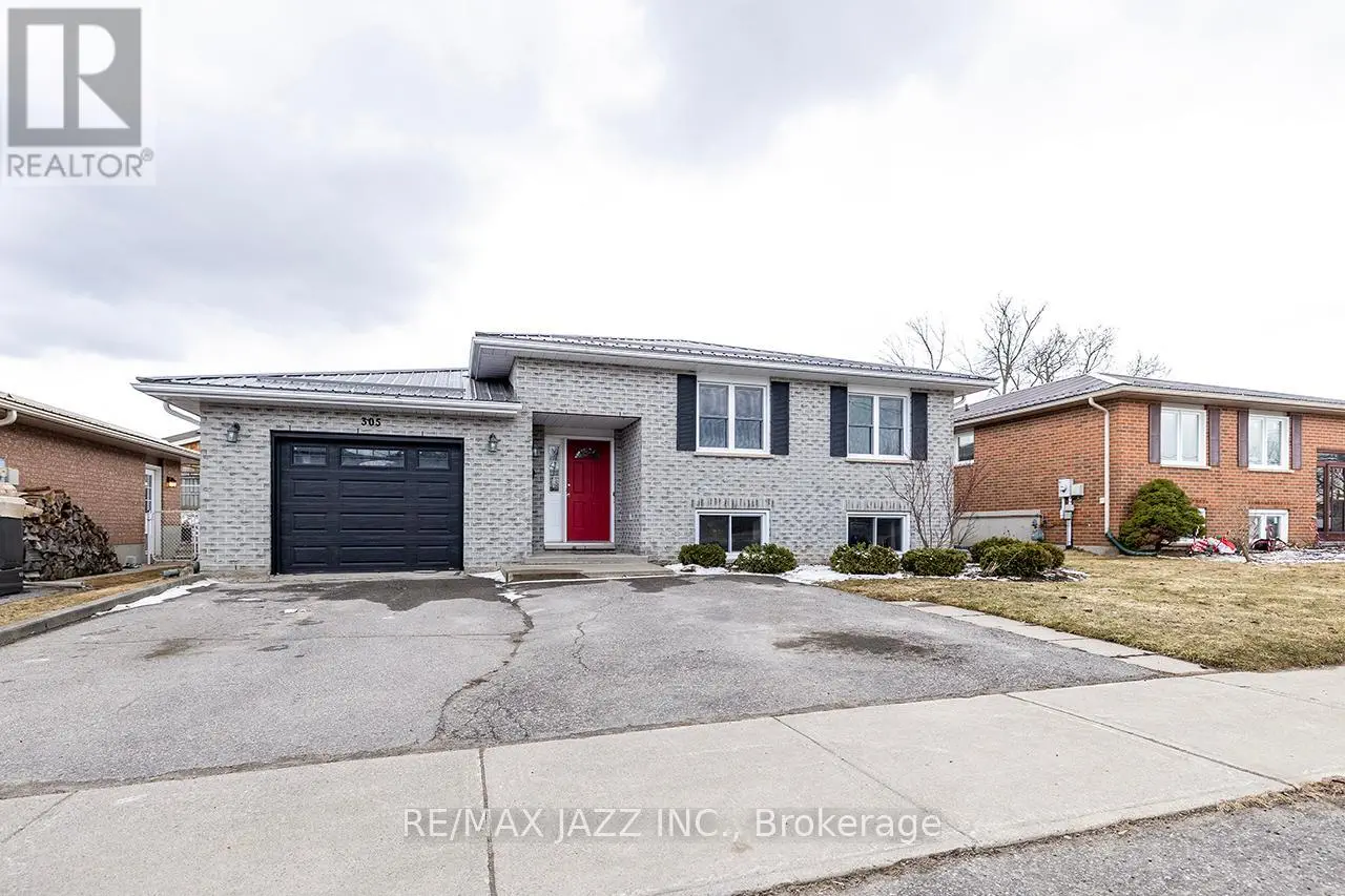 305 Mary Street W, Kawartha Lakes, Ontario  K9V 5X5 - Photo 2 - X12074436