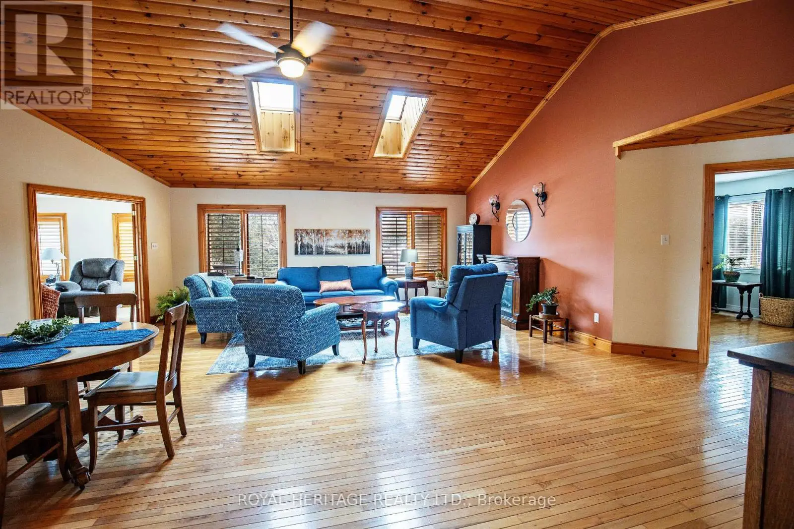 366 William Street N, Kawartha Lakes, Ontario  K9V 5V4 - Photo 3 - X12074503