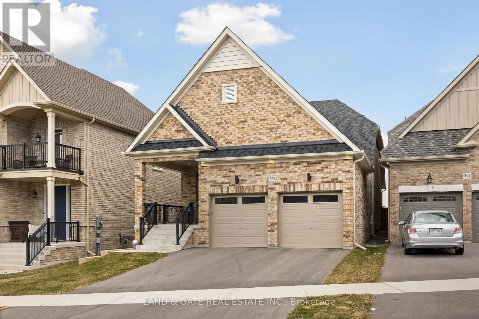 559 Askew Court, Oshawa, Ontario  L1H 0M3 - Photo 3 - E12074611