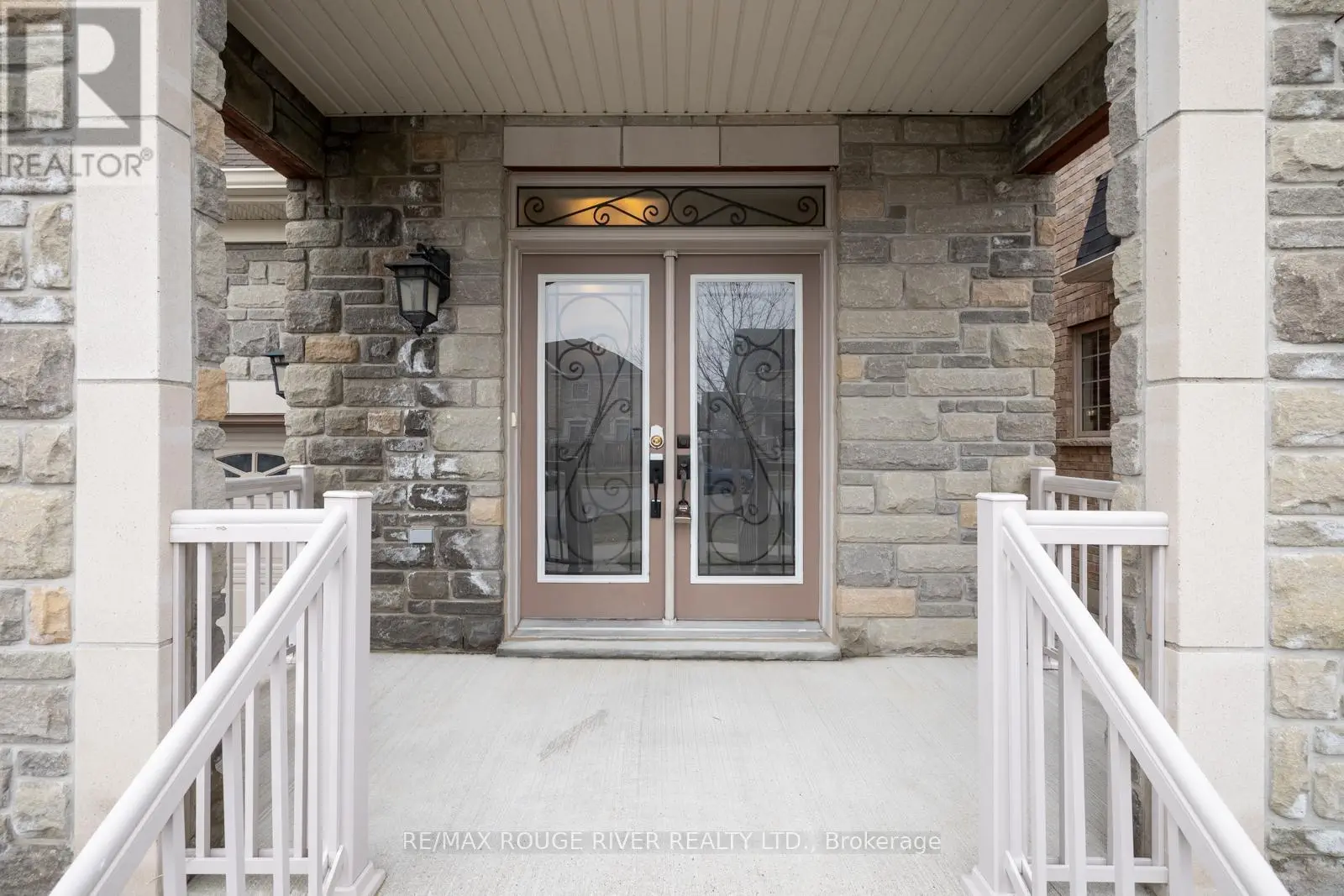 34 Harry Gay Drive, Clarington, Ontario  L1E 0B2 - Photo 2 - E12075909