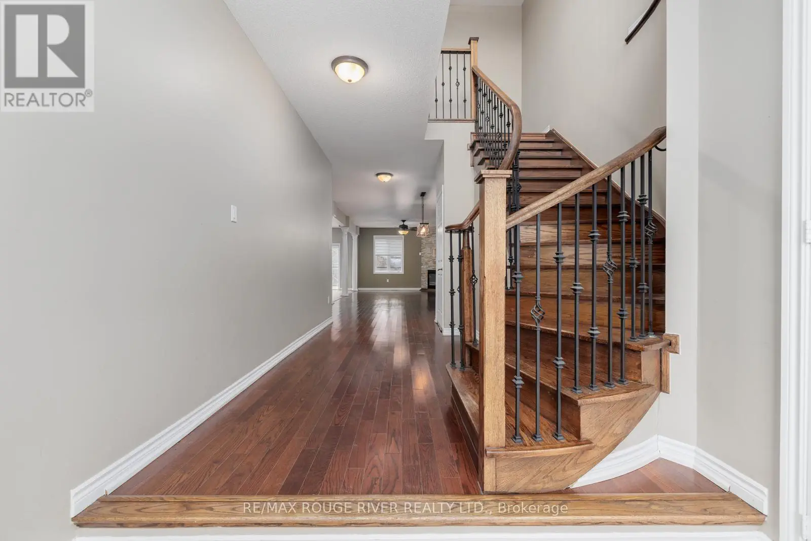 34 Harry Gay Drive, Clarington, Ontario  L1E 0B2 - Photo 3 - E12075909