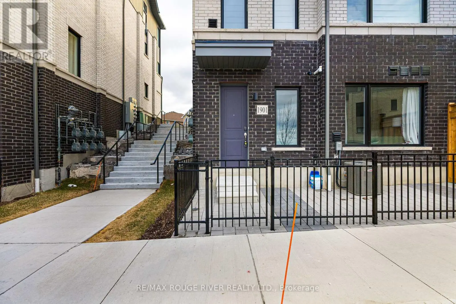 1901 - 160 Densmore  Road, Cobourg, Ontario  K9A 0X8 - Photo 3 - X12076078