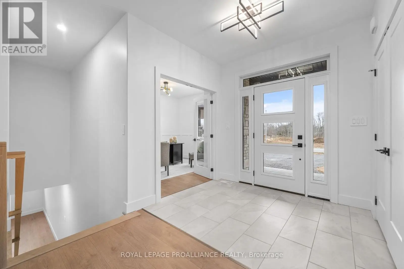 235 Michael's Way, Prince Edward County, Ontario  K0K 1L0 - Photo 3 - X12077040