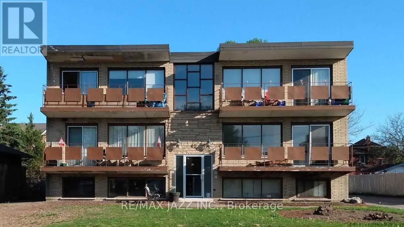 2 - 43 WAYNE AVENUE, Oshawa, Ontario
