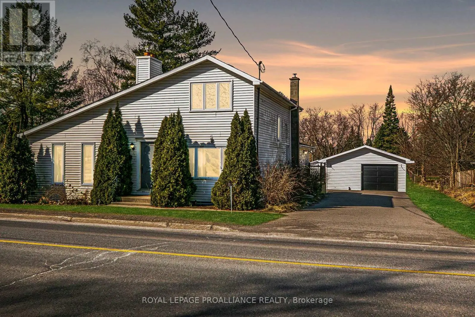 236 Lyle Street N, Alnwick/haldimand, Ontario  K0K 2G0 - Photo 1 - X12077713