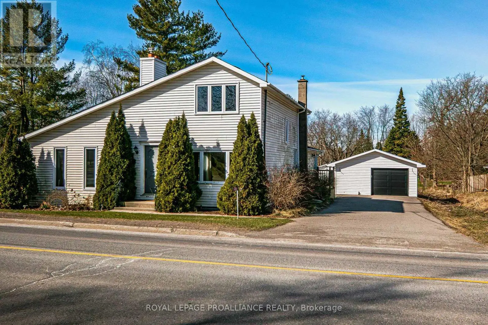 236 Lyle Street N, Alnwick/haldimand, Ontario  K0K 2G0 - Photo 2 - X12077713
