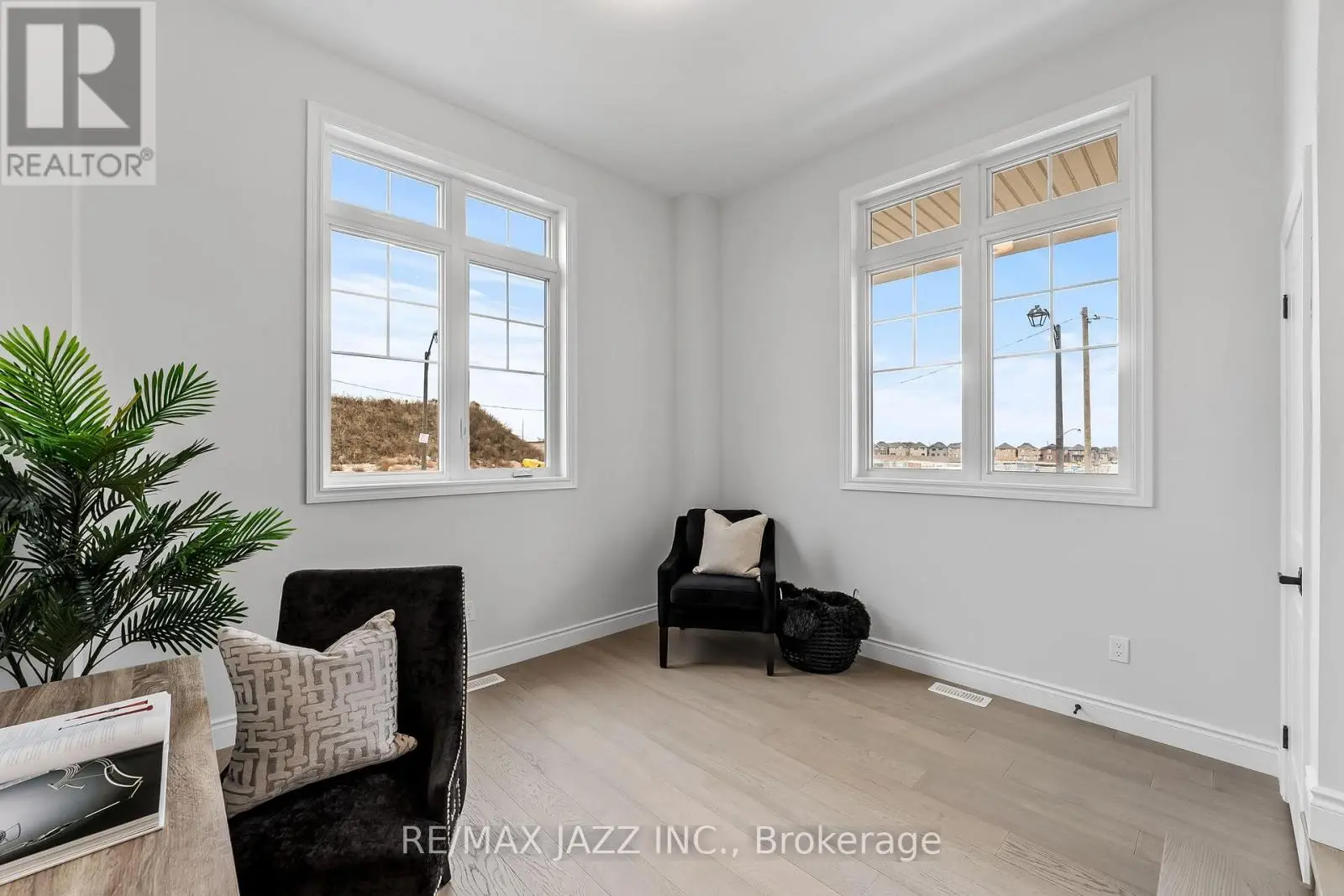 2196 Verne Bowen Street, Oshawa, Ontario  L1L 0V7 - Photo 3 - E12077764