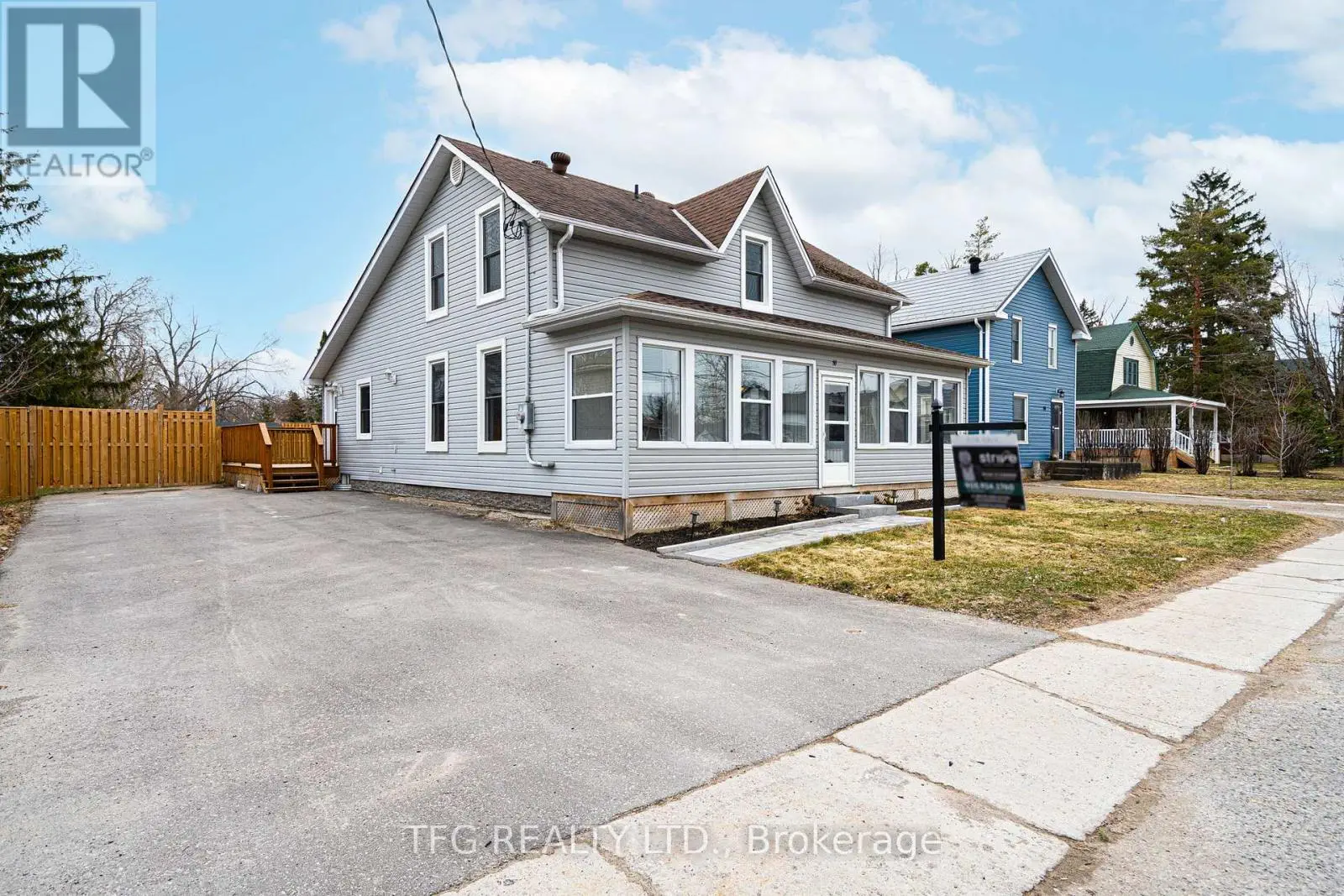 80 King Street E, Kawartha Lakes, Ontario  K0L 2W0 - Photo 1 - X12077826