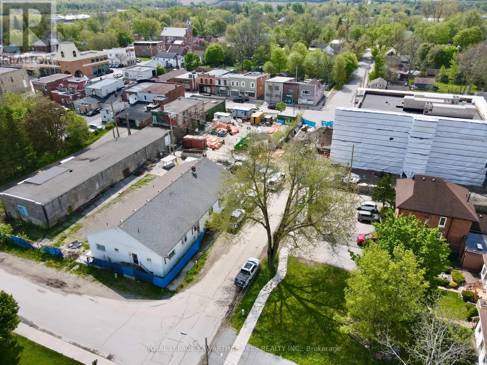 21 Ann Street N, Brock, Ontario  L0E 1E0 - Photo 3 - N12077888