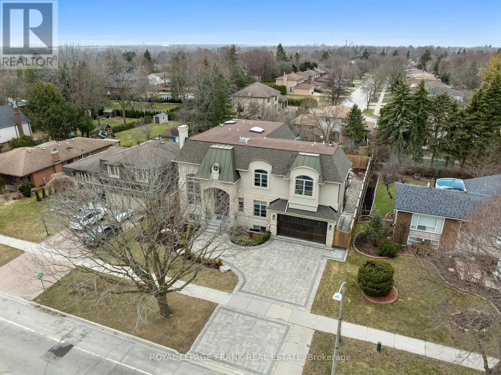 52 Wootten Way N, Markham, Ontario  L3P 2Y4 - Photo 2 - N12080466
