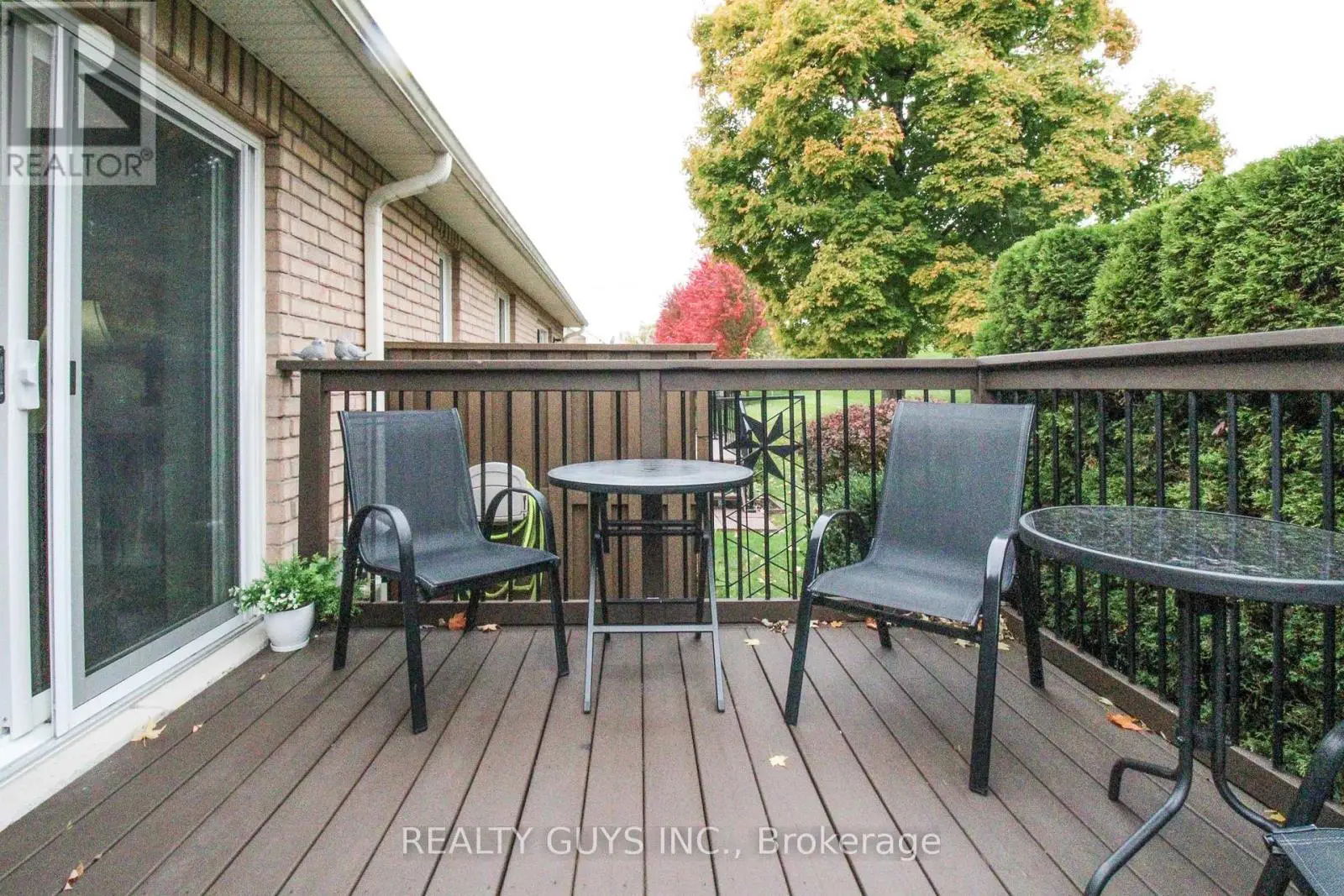98 Village Crescent, Peterborough West, Ontario  K9J 0A9 - Photo 2 - X12028155
