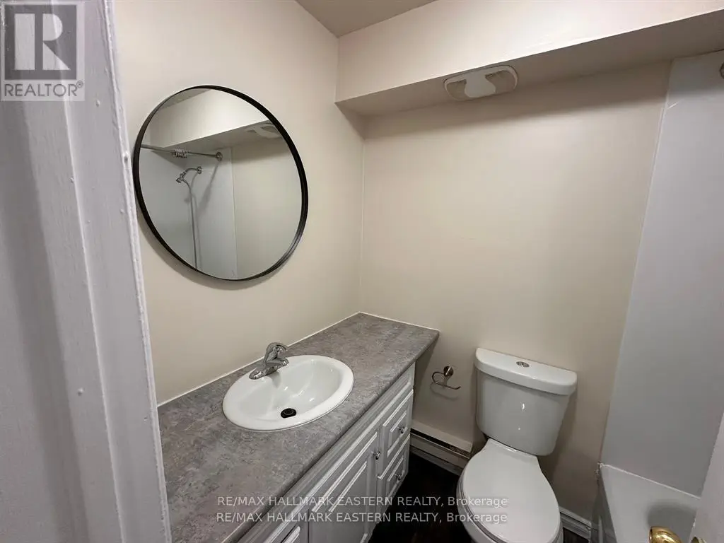 204 - 106 Lansdowne Street, Peterborough Central, Ontario  K9J 1Y1 - Photo 3 - X12080991