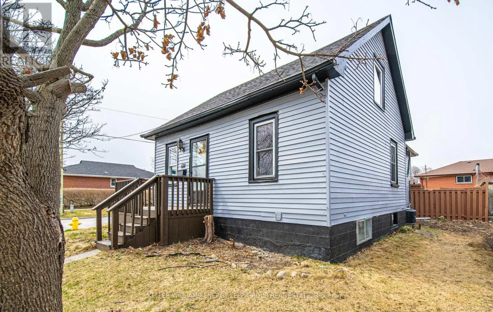 538 Wilson Road S, Oshawa, Ontario  L1H 6E2 - Photo 2 - E12003063