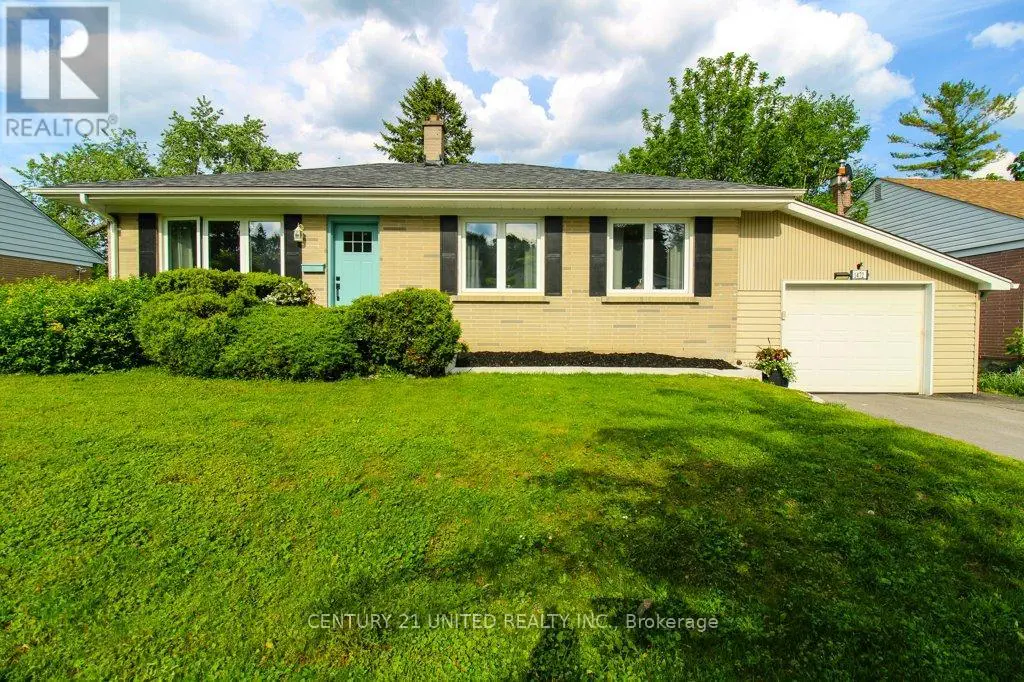 1472 Westbrook Drive, Peterborough West, Ontario  K9J 6R4 - Photo 2 - X12081772