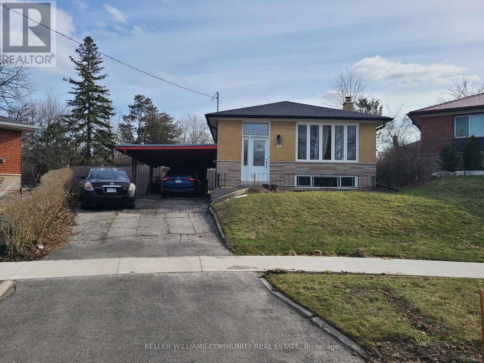 16 RINTELLA COURT, Toronto, Ontario
