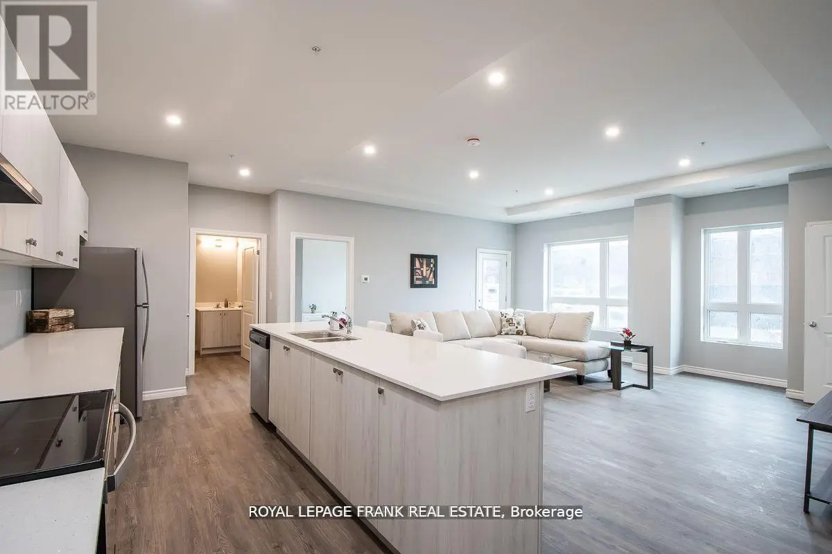 E2 - 513 Dundas Street E, Whitby, Ontario  L1N 0N4 - Photo 2 - E12083139