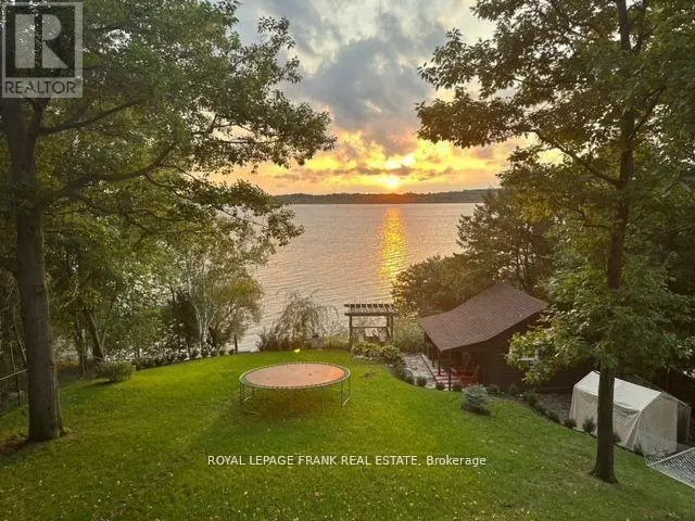 4 Pettet Drive, Scugog, Ontario  L9L 1B4 - Photo 3 - E12084783