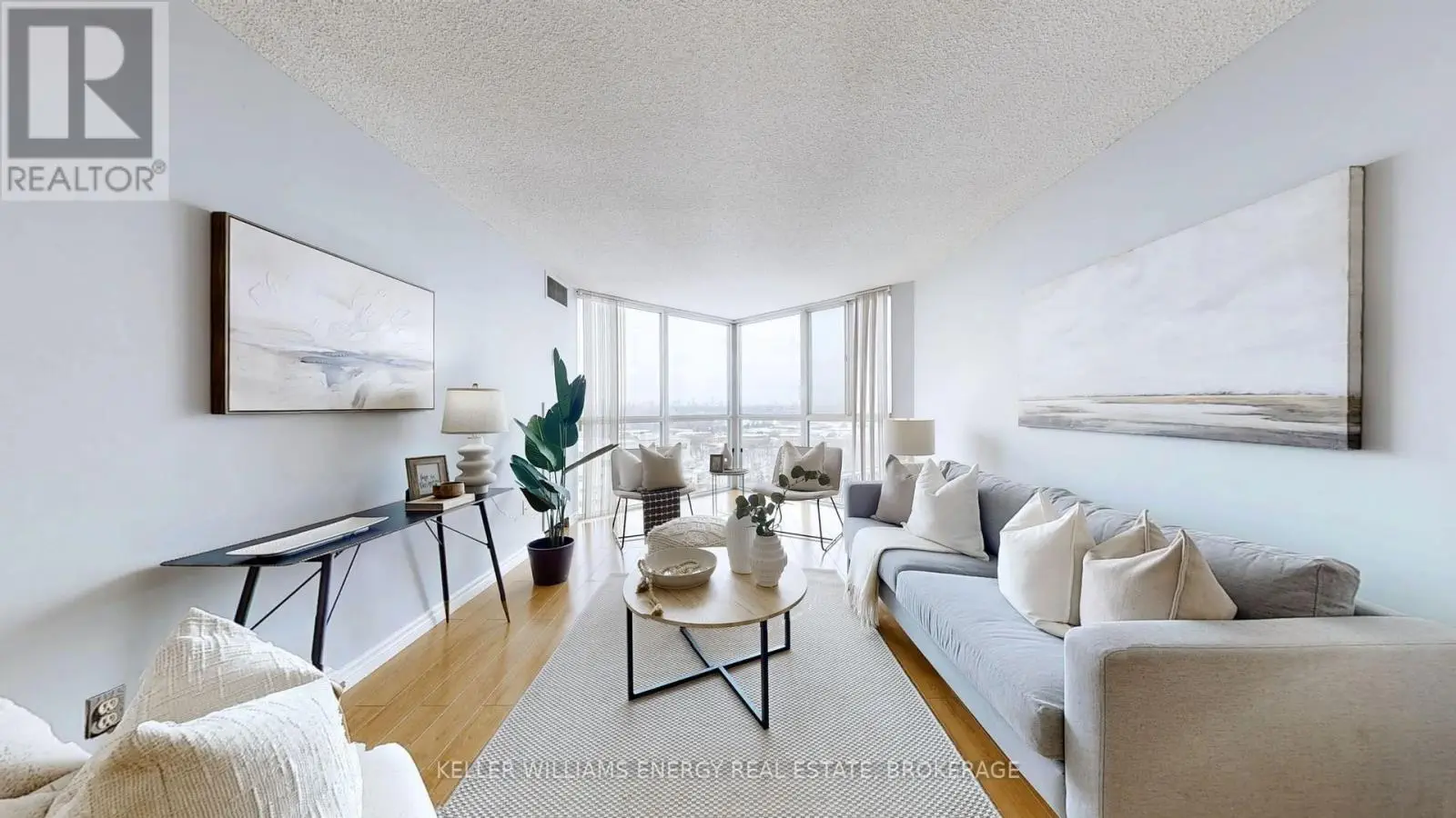 1512 - 7 Concorde Place, Toronto, Ontario  M3C 3N4 - Photo 1 - C12084874