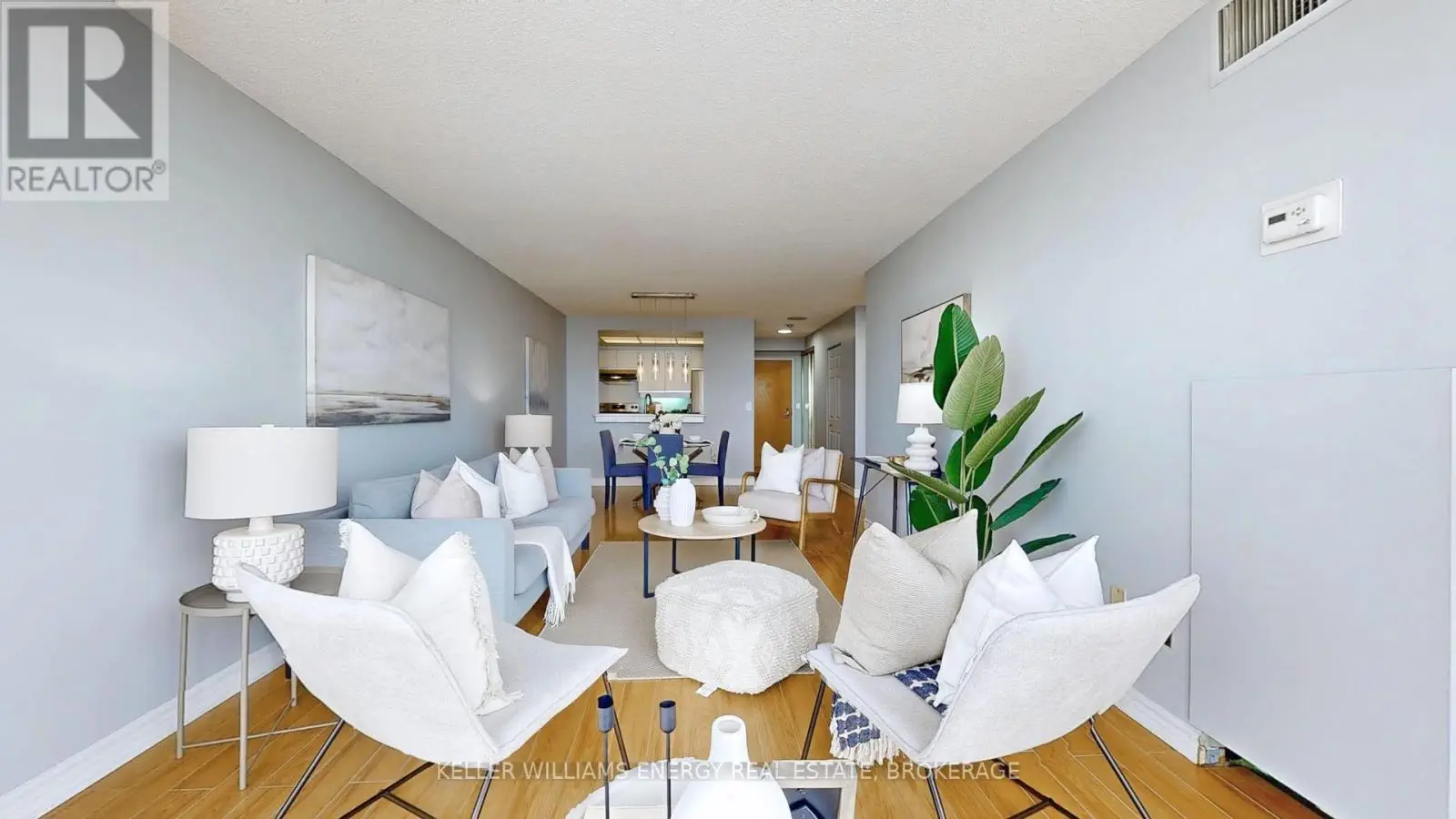 1512 - 7 Concorde Place, Toronto, Ontario  M3C 3N4 - Photo 3 - C12084874