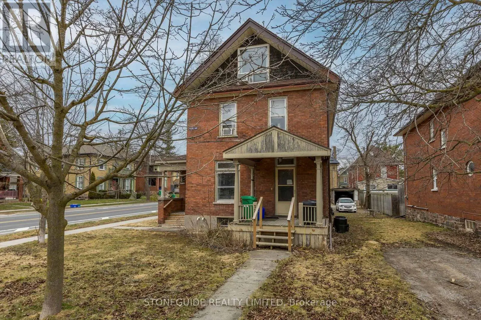 320-322 Pearl Avenue, Peterborough Central, Ontario  K9J 5G5 - Photo 2 - X12085682