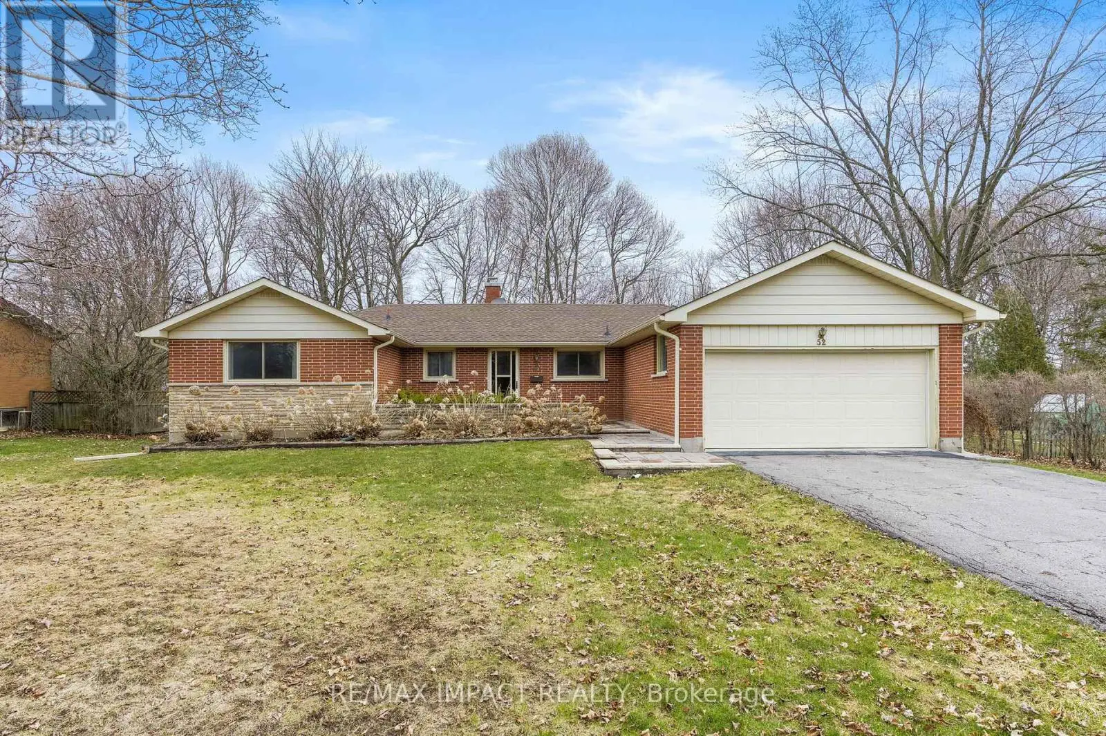 52 Hamilton Avenue, Cobourg, Ontario  K9A 1W1 - Photo 1 - X12085691
