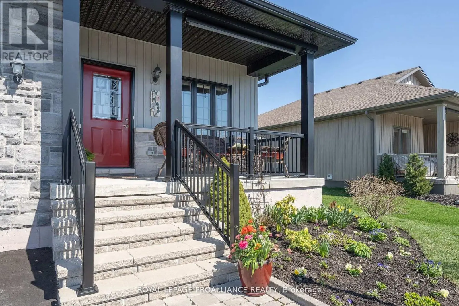 12 Dorchester Drive, Prince Edward County, Ontario  K0K 3L0 - Photo 3 - X12079399