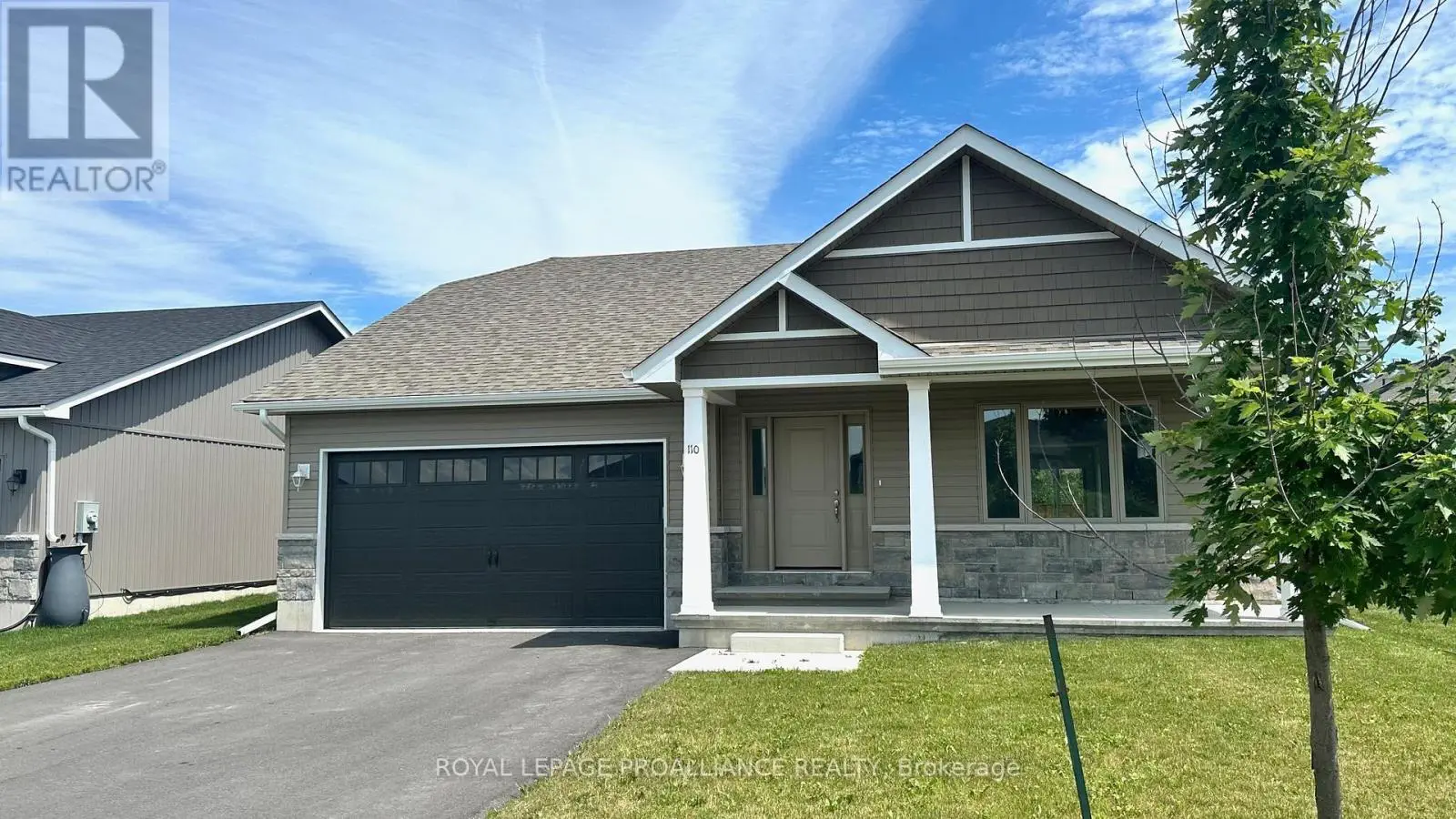 110 Farrington Crescent, Prince Edward County, Ontario  K0K 2T0 - Photo 2 - X12087411