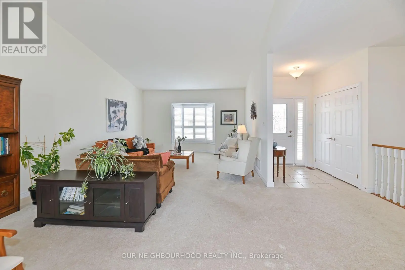 12 Heatherlea Drive, Clarington, Ontario  L1B 1B9 - Photo 2 - E12088034