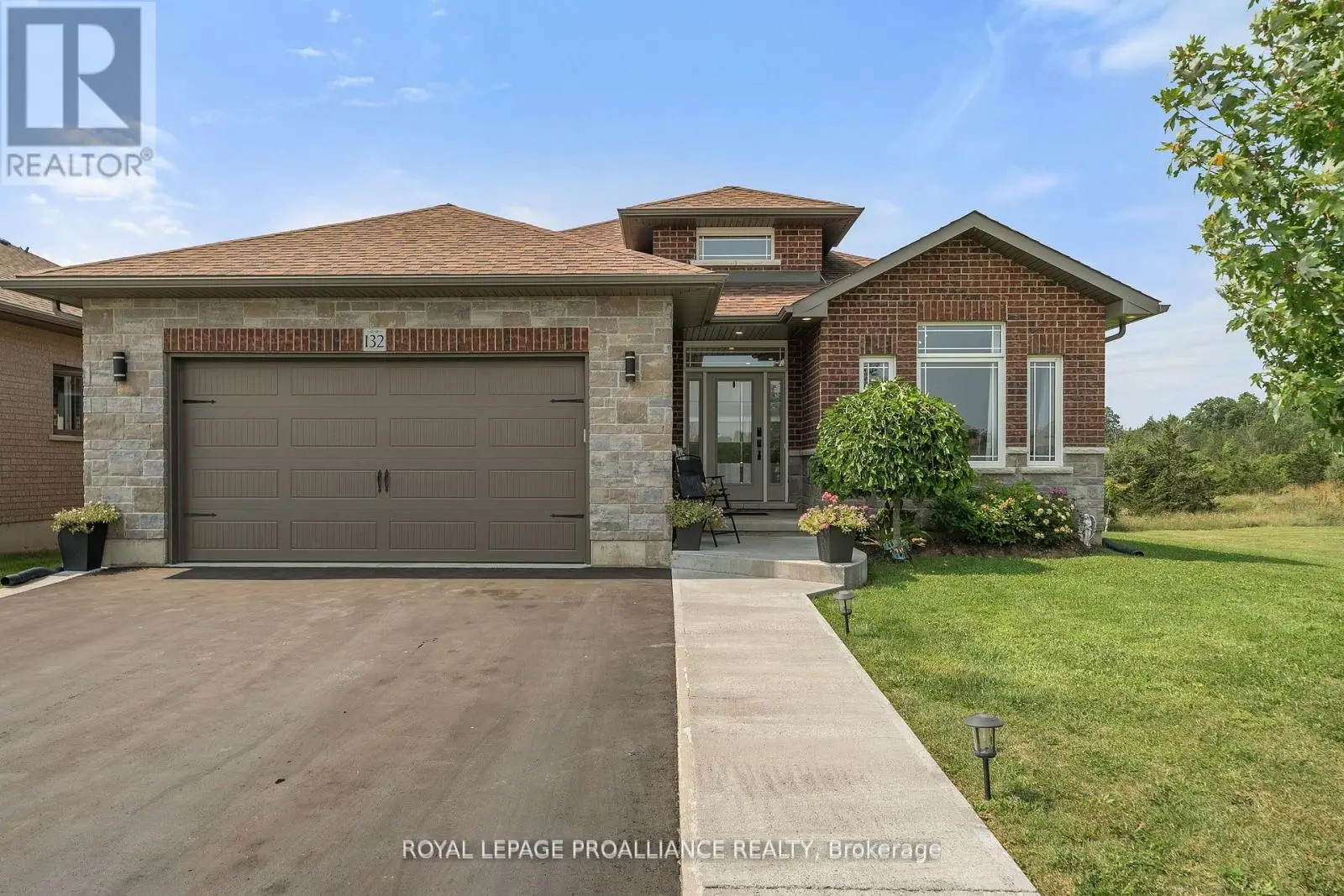 132 CHERRYWOOD PARKWAY, Greater Napanee, Ontario