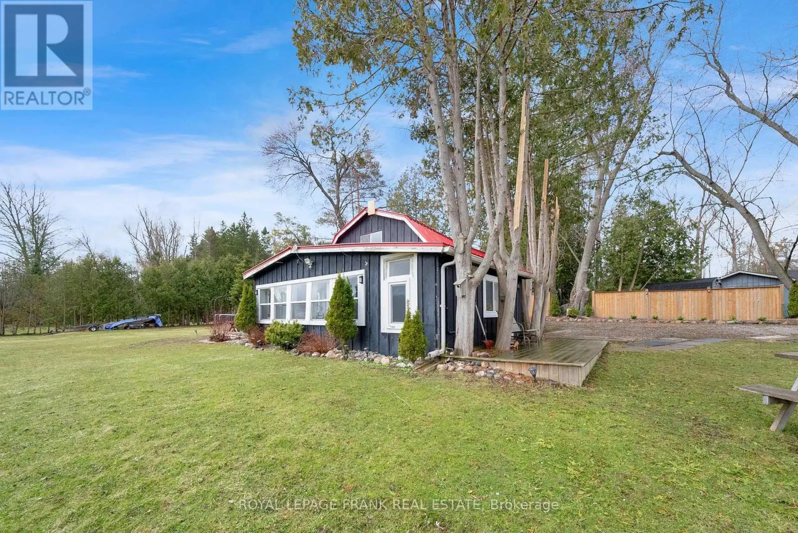 61 Armstrong Avenue, Scugog, Ontario  L0B 1L0 - Photo 1 - E12086254