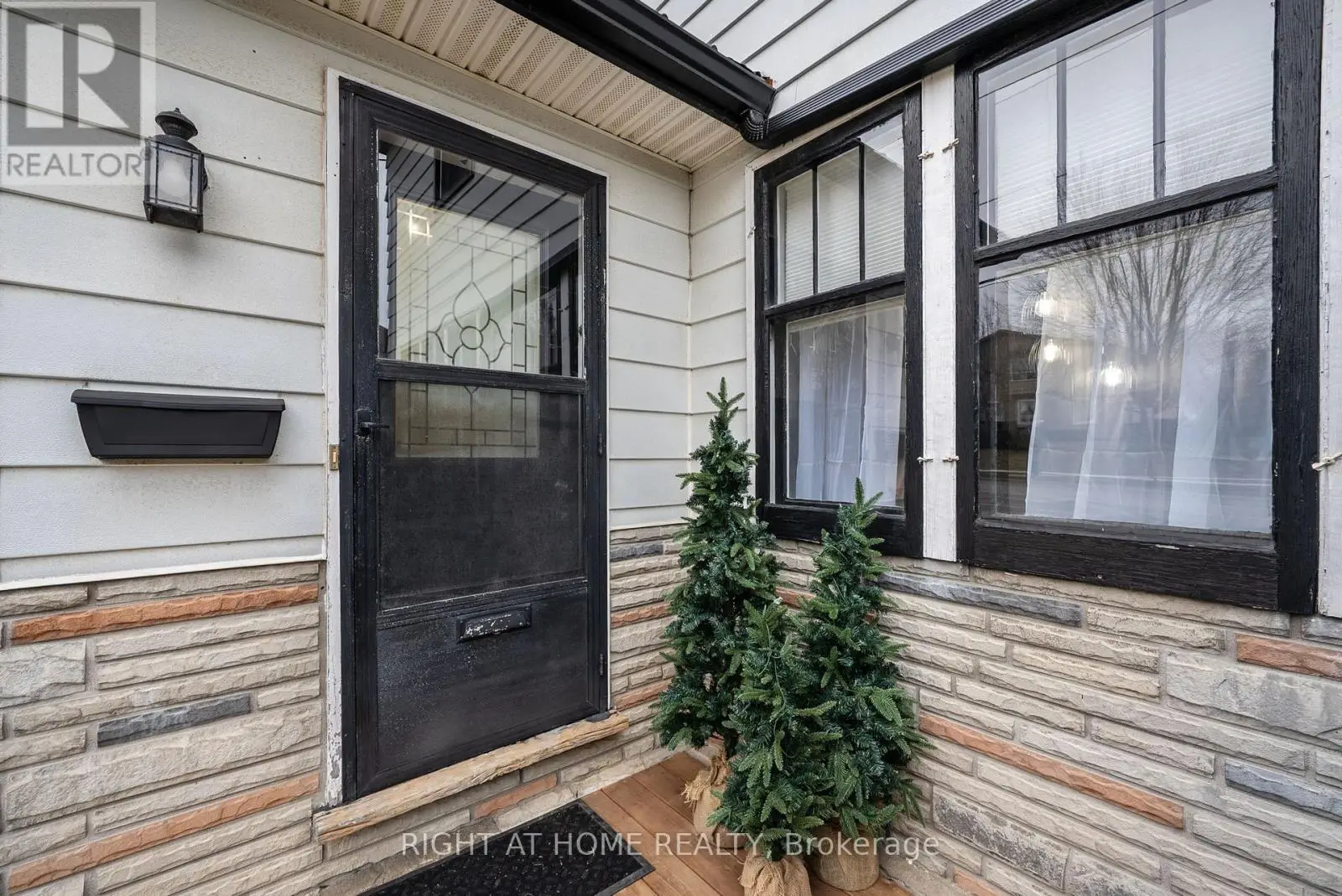 103 Liberty Street N, Clarington, Ontario  L1C 2L8 - Photo 3 - E12088818
