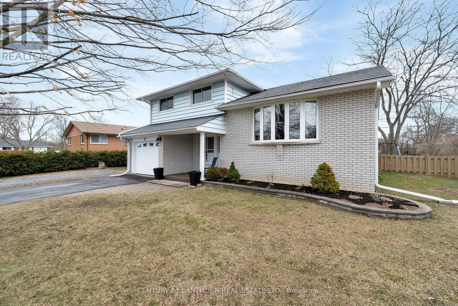 25 Sidney Crescent, Quinte West, Ontario  K0K 1E0 - Photo 3 - X12089215