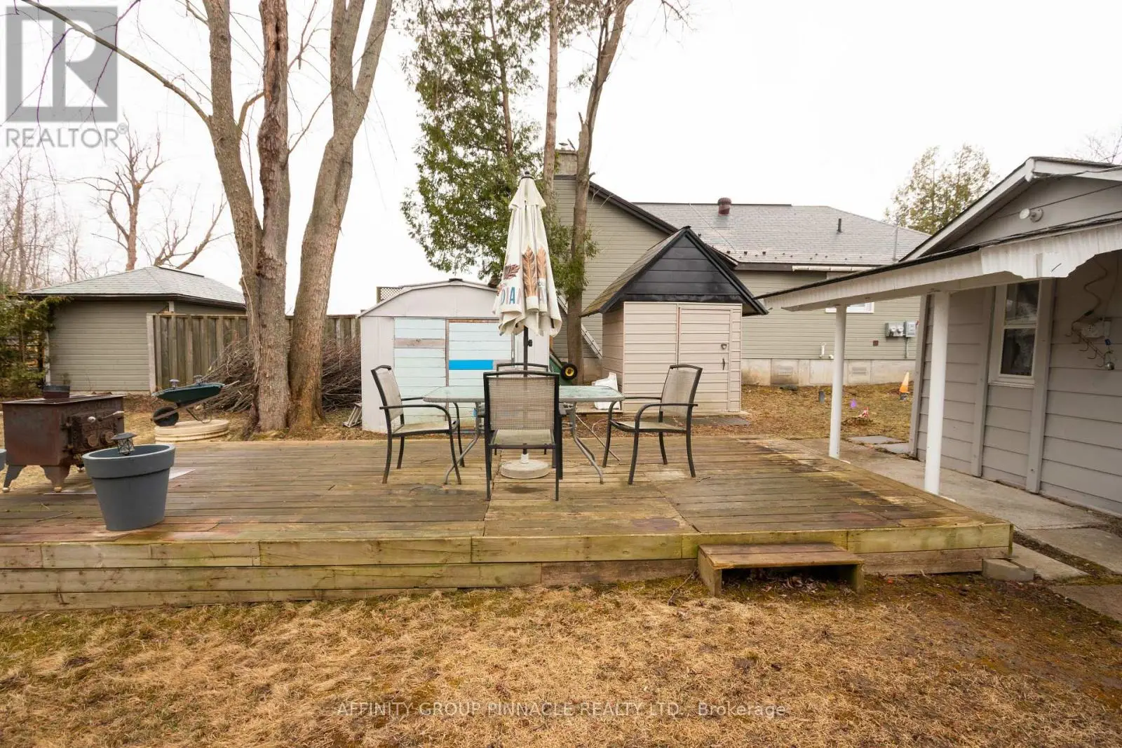 31 Birchcliff Avenue, Kawartha Lakes, Ontario  K0M 1L0 - Photo 3 - X12087172