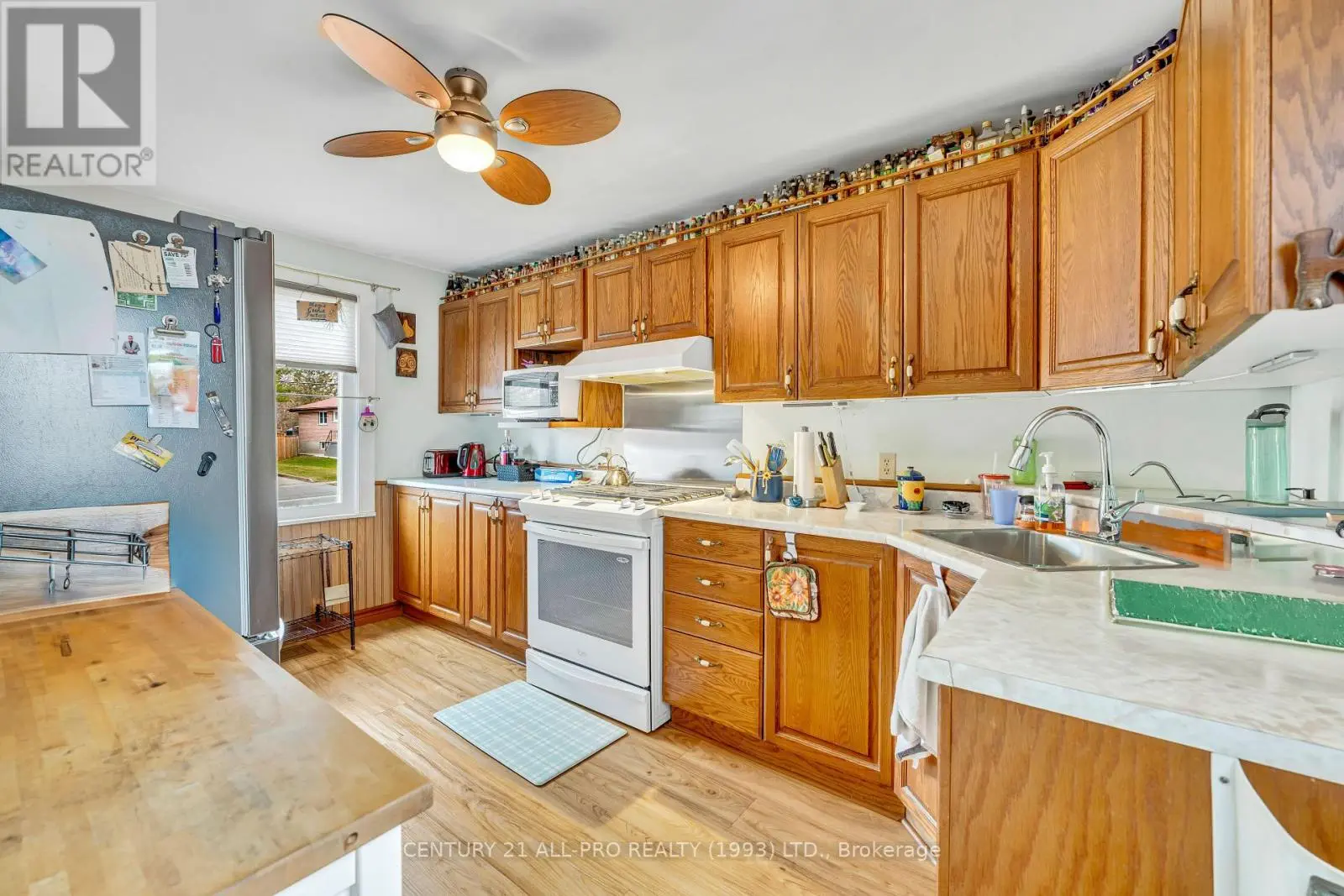 182 Forth Street, Cobourg, Ontario  K9A 2Z5 - Photo 3 - X12090382