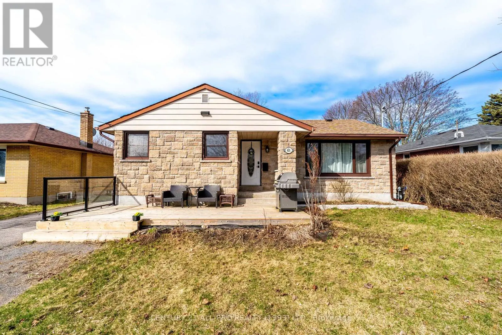 621 Ruth Street, Cobourg, Ontario  K9A 2T9 - Photo 2 - X12091588