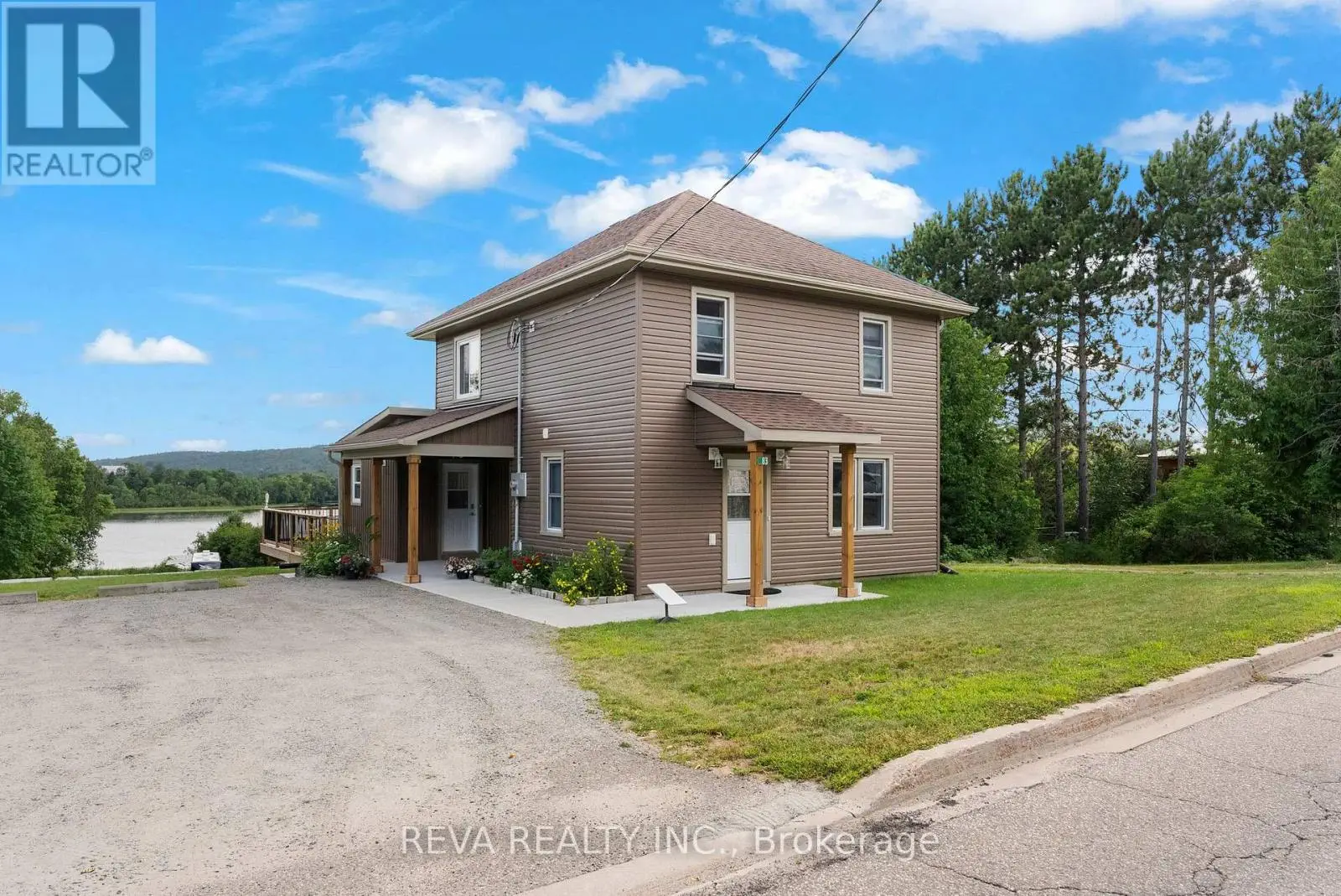 83 Siberia Road, Madawaska Valley, Ontario  K0J 1B0 - Photo 2 - X12091597
