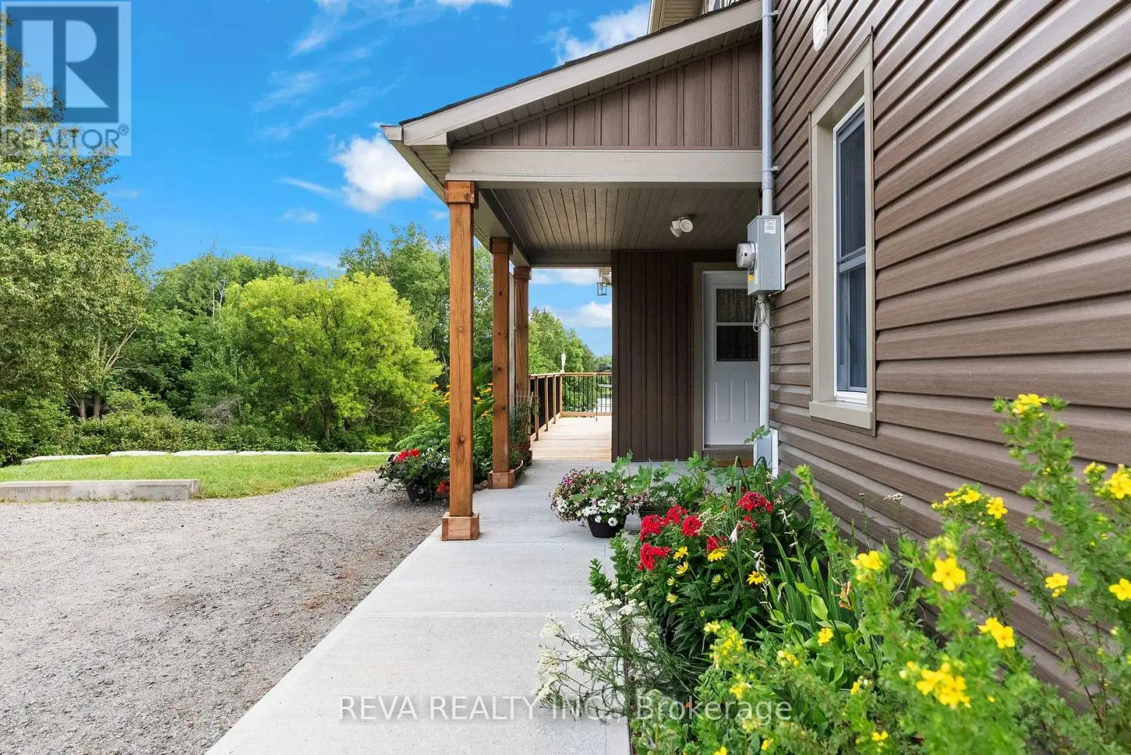 83 Siberia Road, Madawaska Valley, Ontario  K0J 1B0 - Photo 3 - X12091597