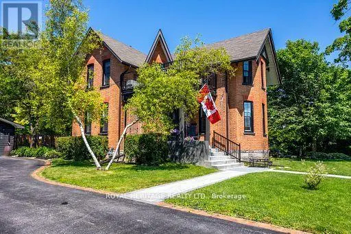 33 VICTORIA AVENUE N, Kawartha Lakes, Ontario