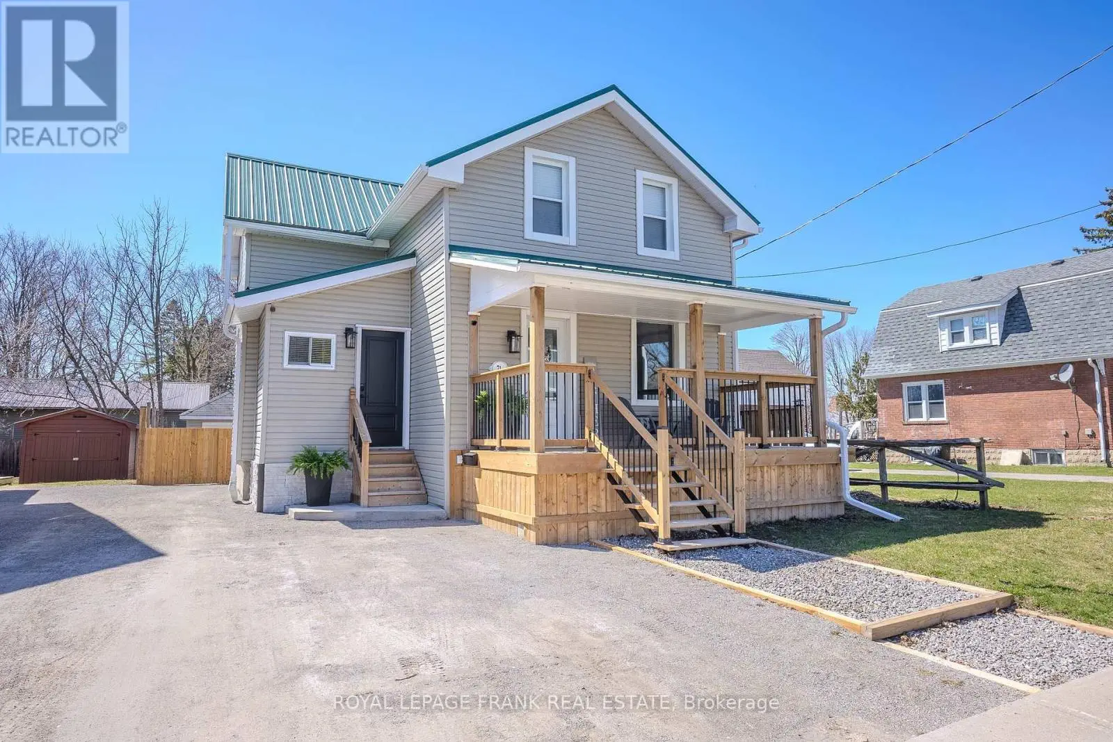 71 Cambridge Street S, Kawartha Lakes, Ontario  K9V 3C4 - Photo 1 - X12092130