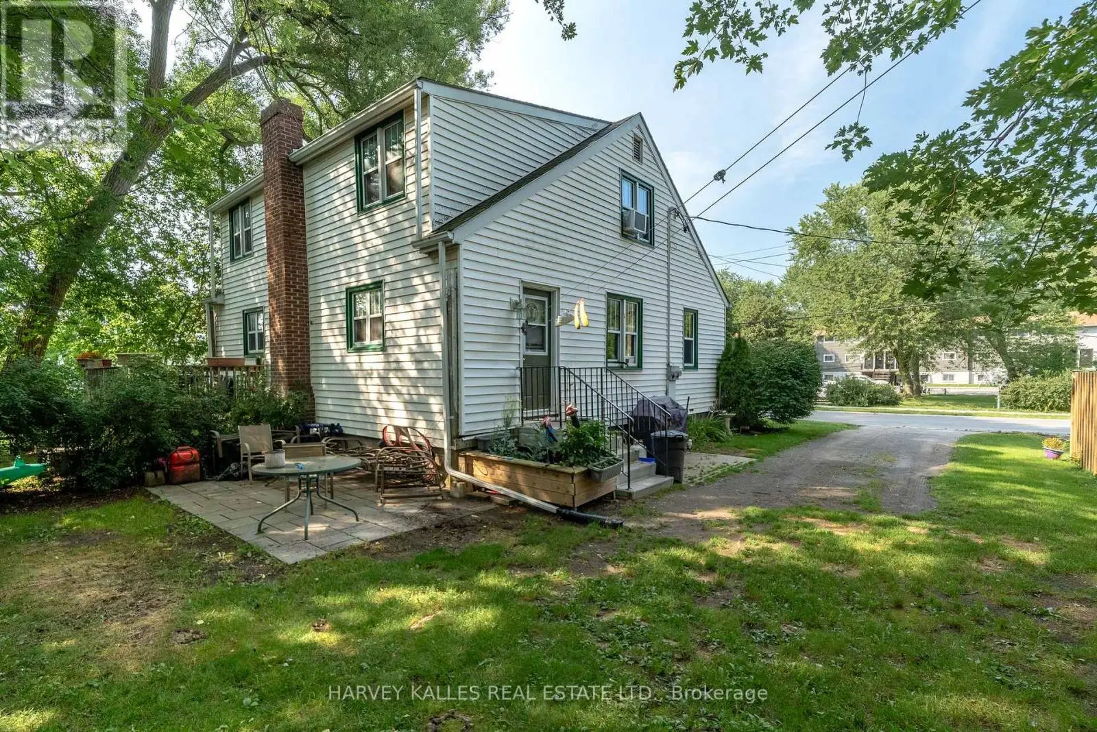 31- 33 Washburn Street, Prince Edward County, Ontario  K0K 2T0 - Photo 1 - X12092636