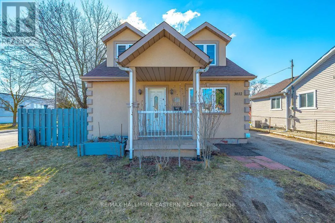 3072 Mcnaughton Avenue, Mississauga, Ontario  L4T 1R7 - Photo 2 - W12056415
