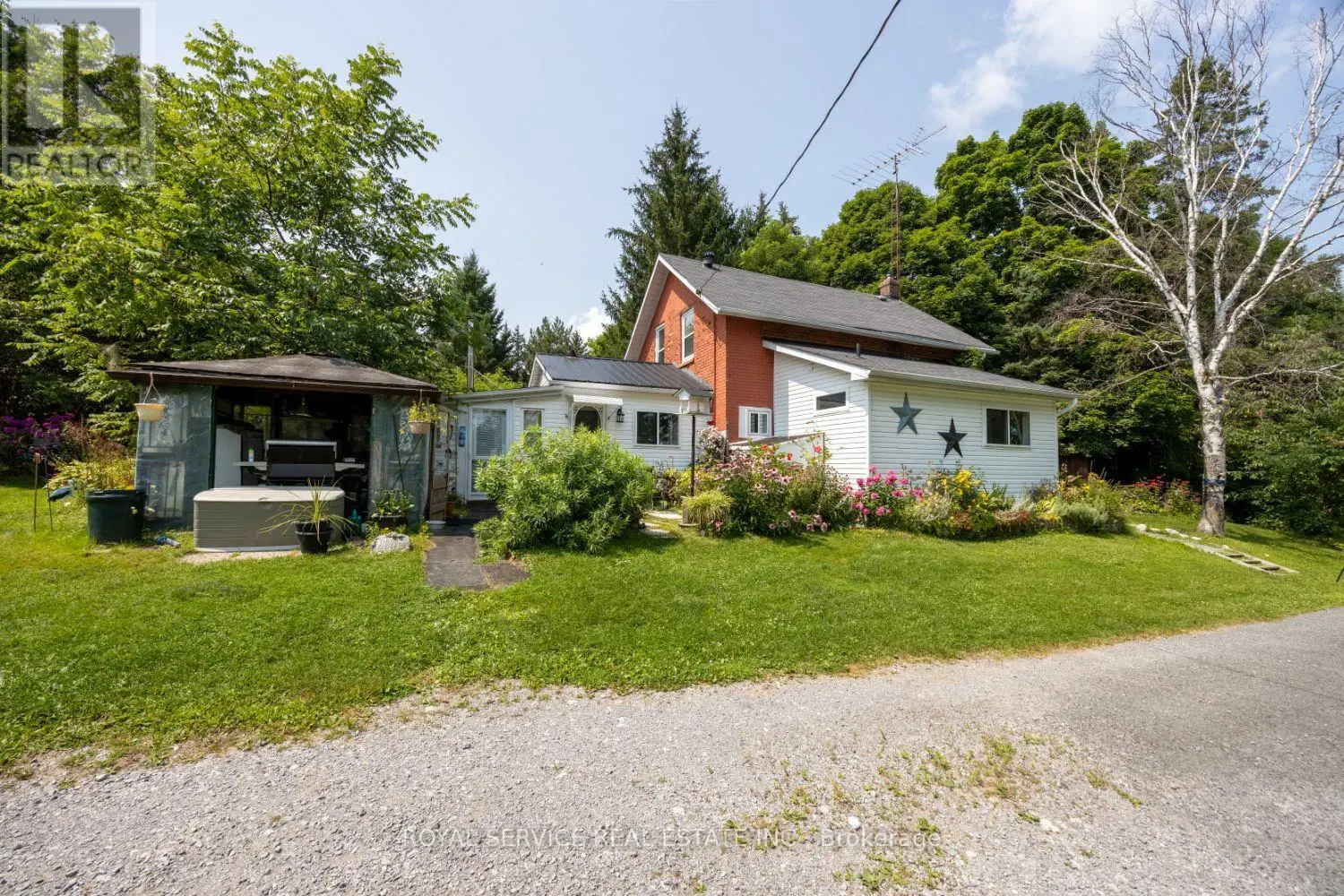 1539 Larmer Line, Cavan Monaghan, Ontario  K0L 1V0 - Photo 2 - X12081138