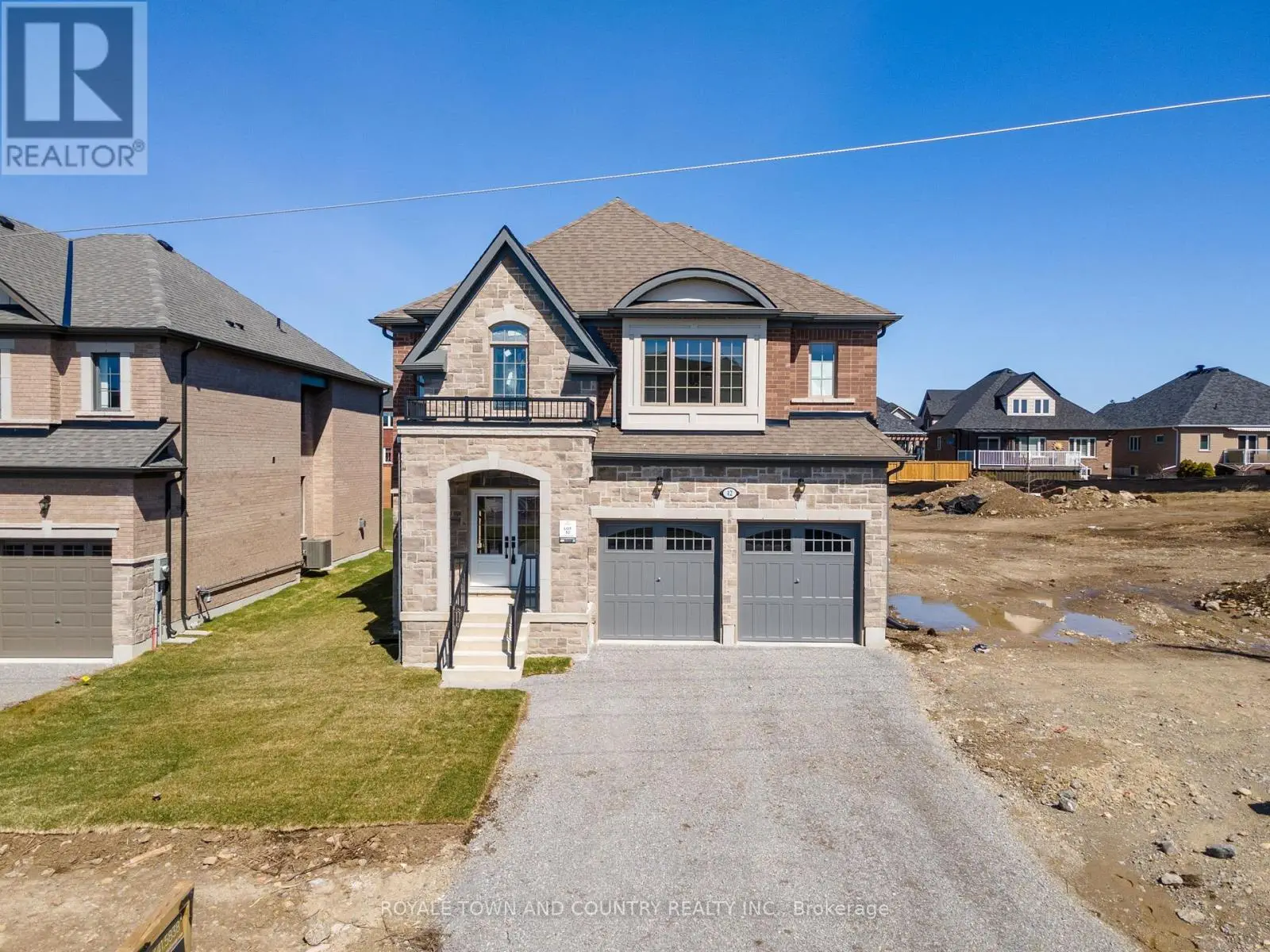 42 Dobson Street, Kawartha Lakes, Ontario  K9V 0E5 - Photo 2 - X12093396